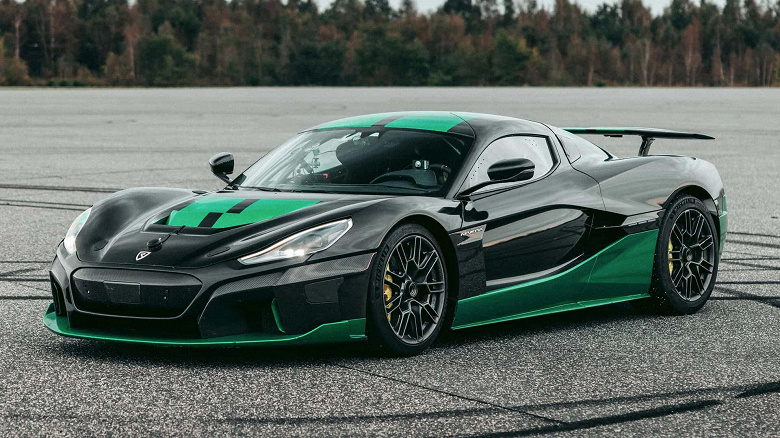 Гиперкар Rimac Nevera побил рекорд скорости езды задним ходом &mdash; он разогнался до 275 км/ч